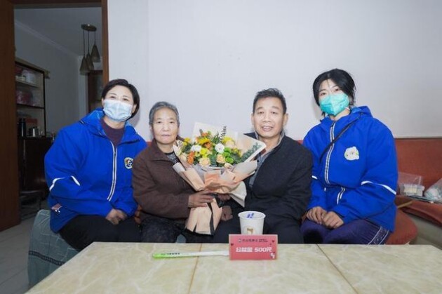 沪爱比邻!沪上阿姨鲜果茶用实际行动回馈社区