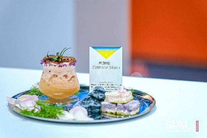 SIAL中国茶饮调配师大赛完美落幕,骏荼家操子珺荣获冠军金奖!