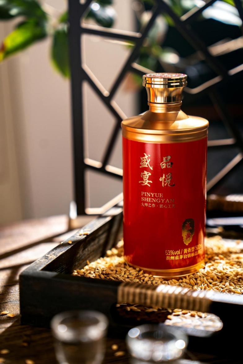 共聚时刻,品悦相伴:盛典白酒的工艺与品质